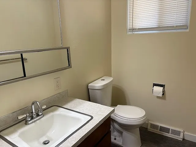 126 Saranac Dr — Photo 17
