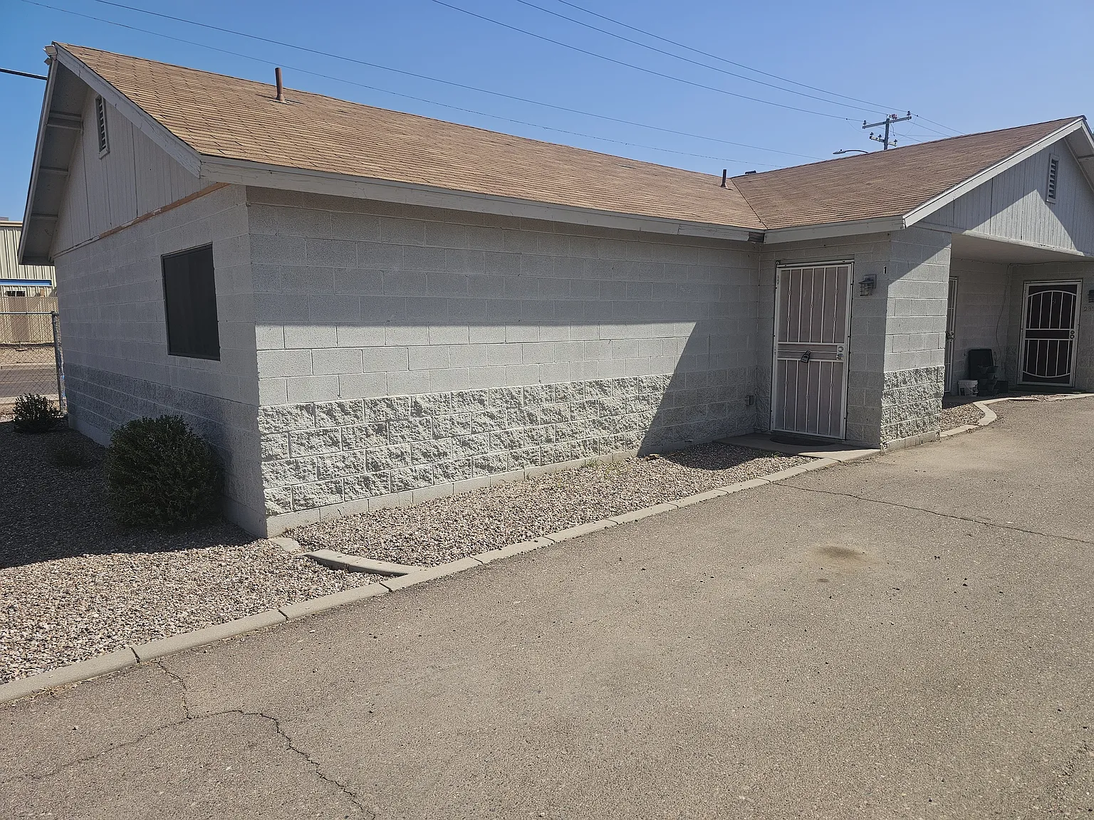 3 bed, 1092 sqft, $1,450 — Photo 1