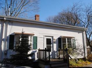 8 Williams Ct, Brockton, MA 02302