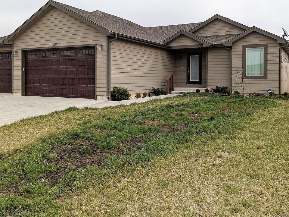 1st image of 615 Prairie Lane