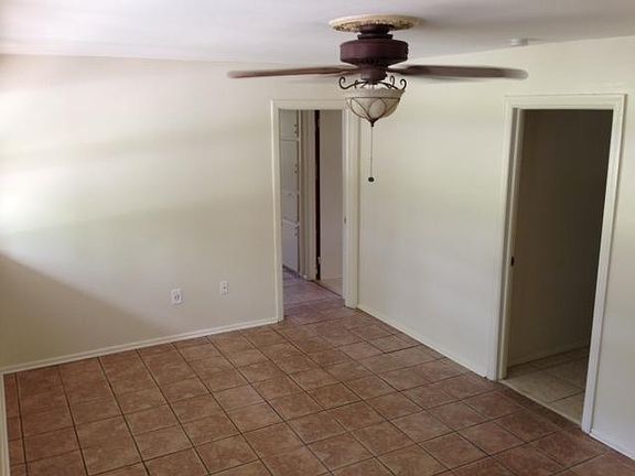3rd image of 8605 Cresthill Ave
