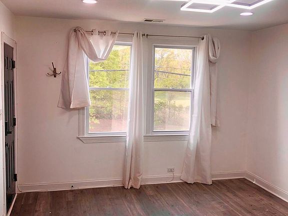 2nd image of 3520 Ely Pl SE #11088072