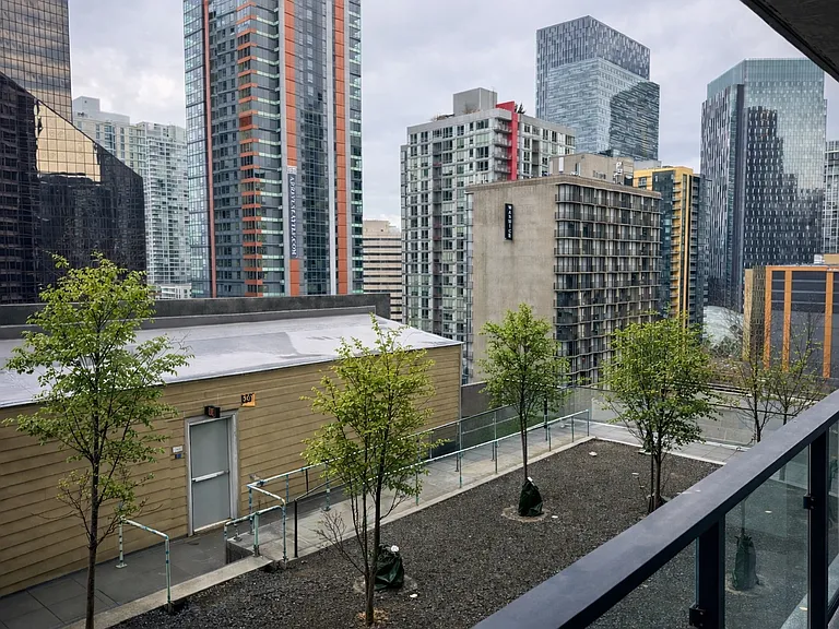 300 Virginia St #813 — Photo 5