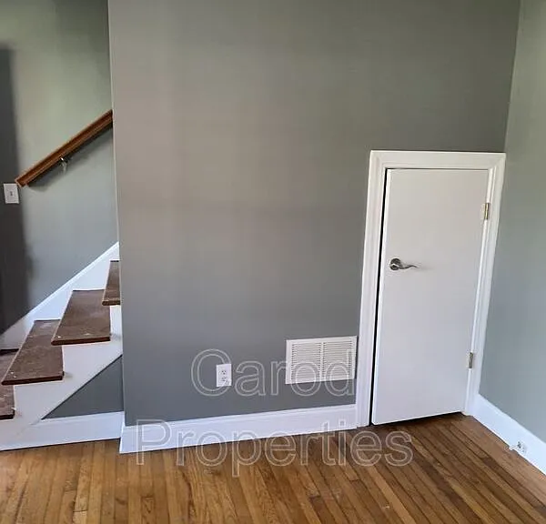 208 Windley St #C — Photo 5