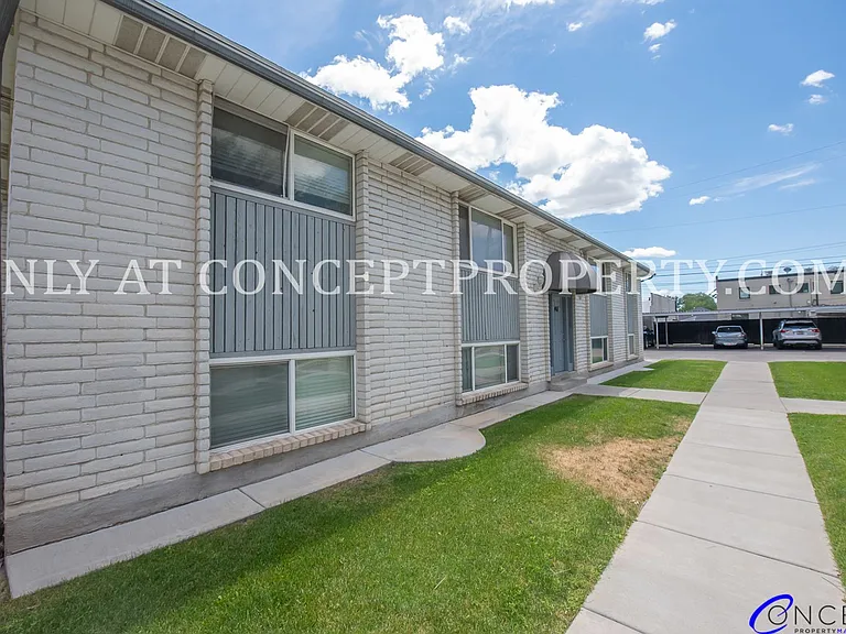 466 E Woodland Ave — Photo 29