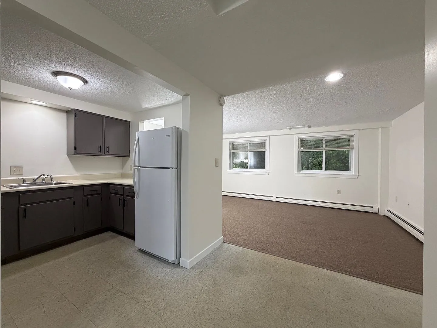 Monmouth Village Apartments LLC (Pine Ridge Estates) — Photo 4