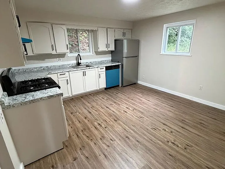 18 Morningside Ave — Photo 13