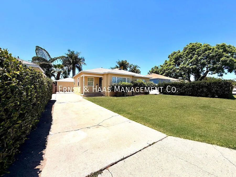 12911 Whitewood Ave