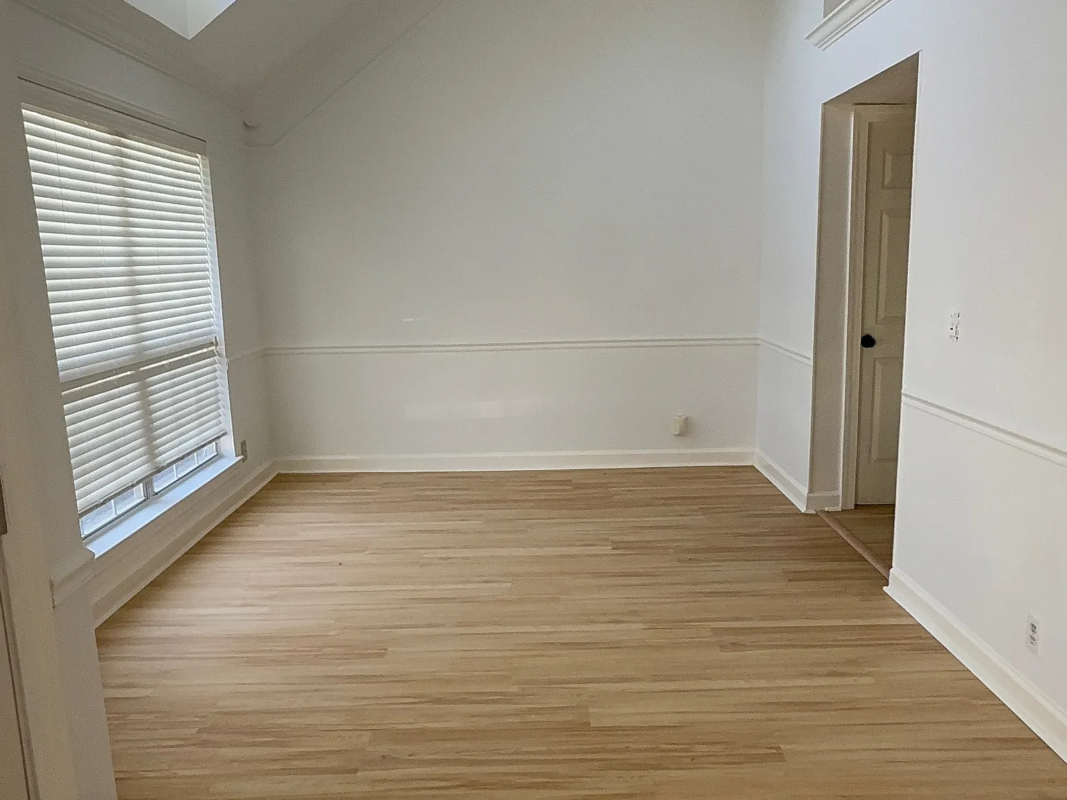 3 bed, 1840 sqft, $2,500 — Photo 3