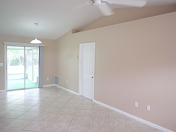 4th image of 43 Peppercorn Ln