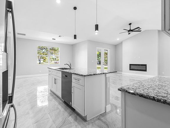 4th image of 1502 Pine Hollow Drive