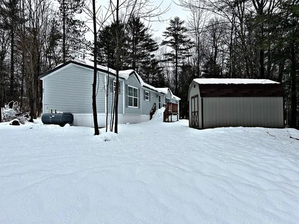63 Summer Street, Oakland, ME 04963