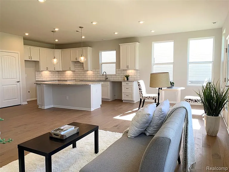 50263 Fowler Rd — Photo 4