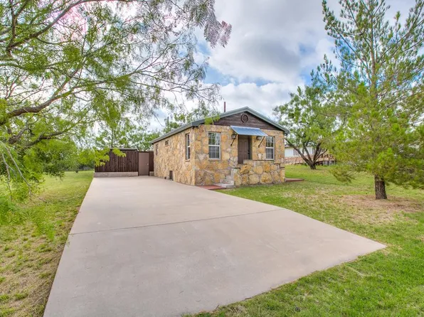 503 Driftwood Dr, Robert Lee, TX 76945
