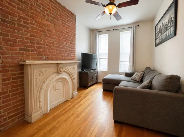141 N 8th St APT 1R, Brooklyn, NY 11249