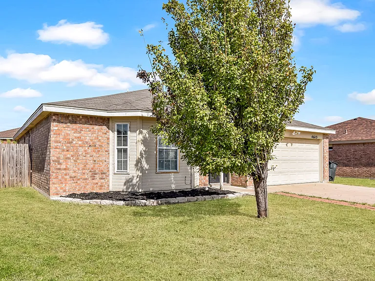 4613 Hank Dr — Photo 3