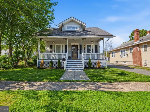 15 Elmhurst Pl, Wilmington, DE 19804