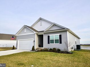 340 Pontoon Dr, Felton, DE 19943