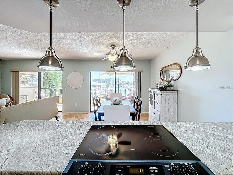 1750 Harbor Pl S #104 — Photo 12