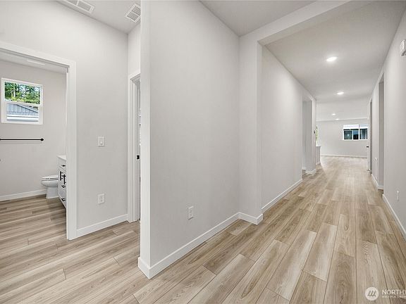 4th image of 6010 SW Thornhill Avenue