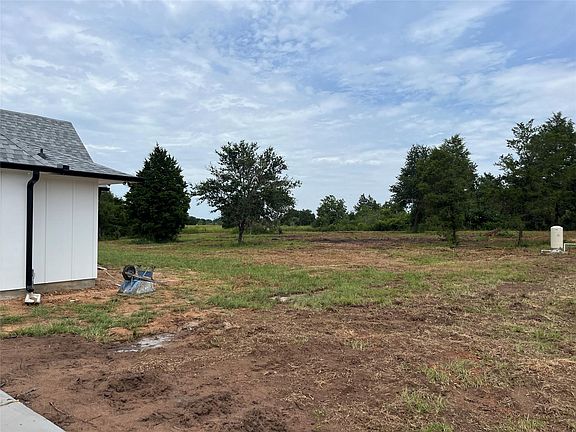 4th image of 8900 Kulow Rd