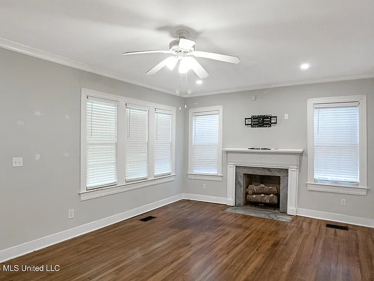 4097 Redwing Ave — Photo 6