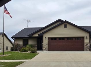 306 S 11th St, Oskaloosa, IA