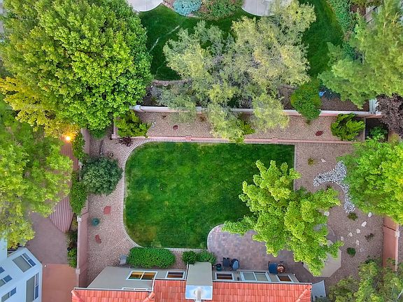 4th image of 11215 Desert Classic Ln NE