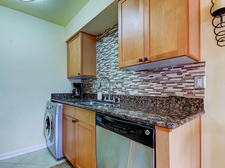 5092 Beach Dr SE #A — Photo 12