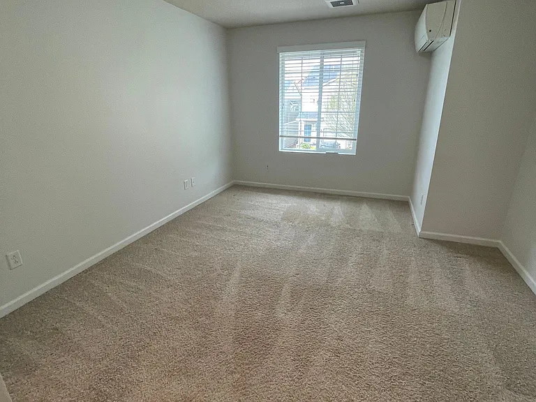 12822 SE 155th Ave — Photo 35