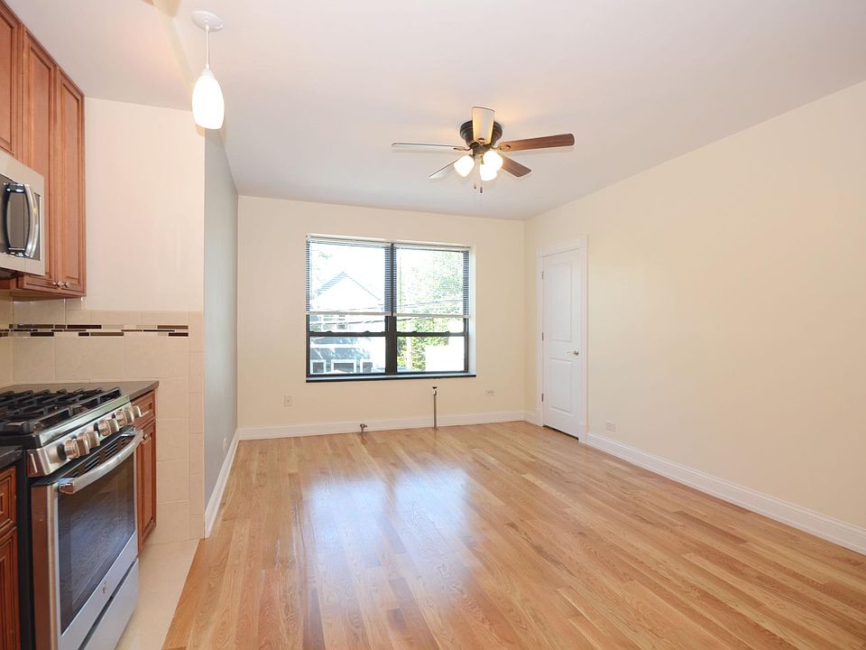 APARTMENT: 218 STUDIO