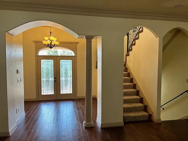 4 bed, 3.5 bath, 2500 sqft, $2,700 — Photo 3