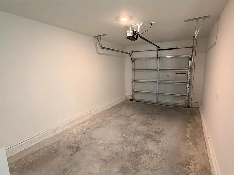 806 Lynx St — Photo 9
