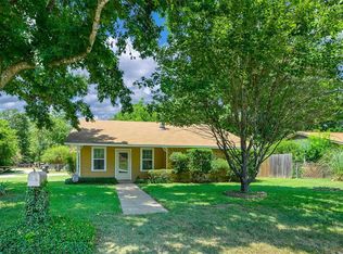 6024 Peninsula Cir, Athens, TX 75752