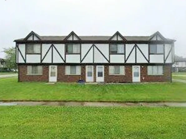 7363 Bigger St, Merrillville, IN 46410