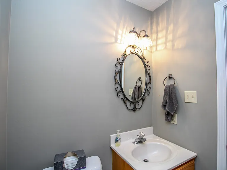 117 Hollyridge Ln — Photo 11