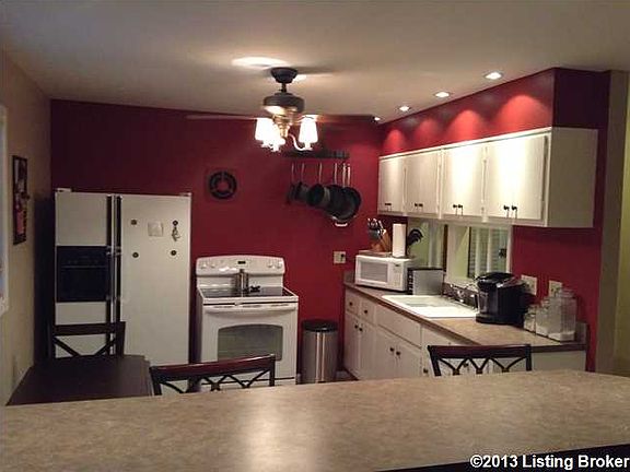 3rd image of 3205 Wellingmoor Ave
