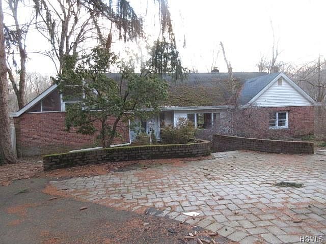 1st image of 43 Bayard Ln N