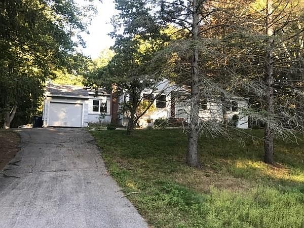 1st image of 412 Massapoag Ave