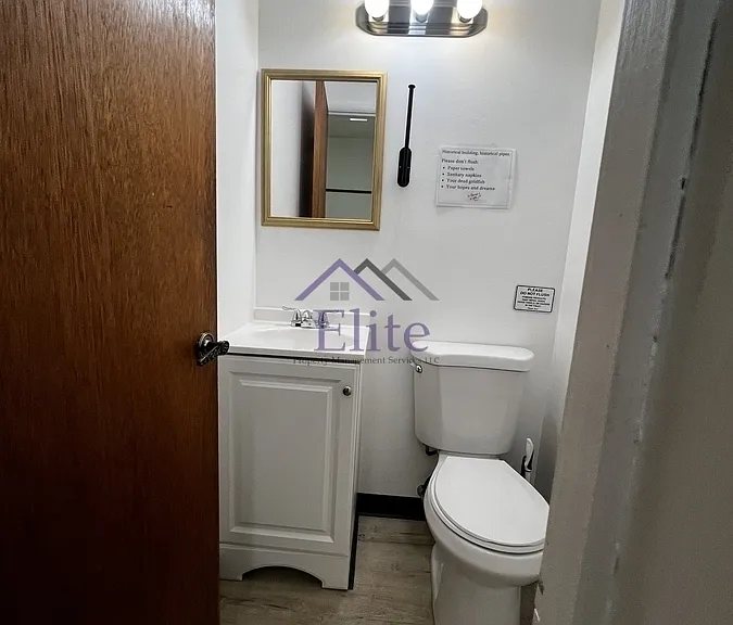 415 W Railroad Ave #1 — Photo 6