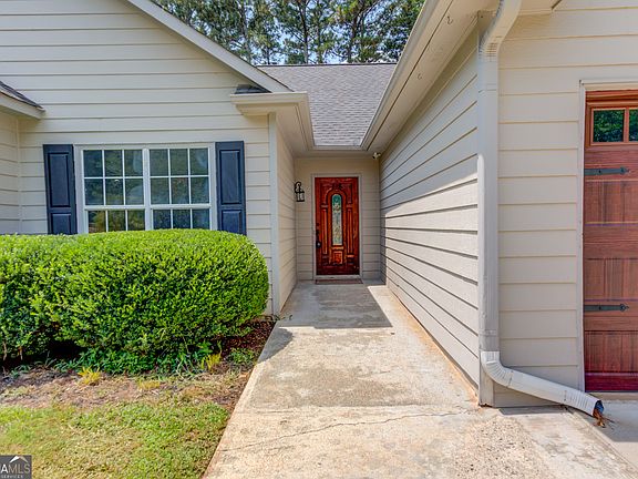 4th image of 477 Cedar Trl