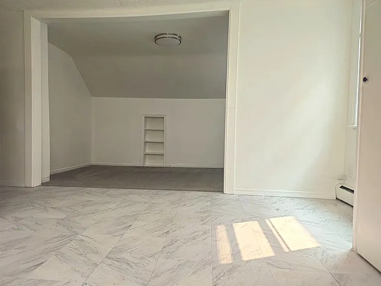 916 Middle St #14 — Photo 3