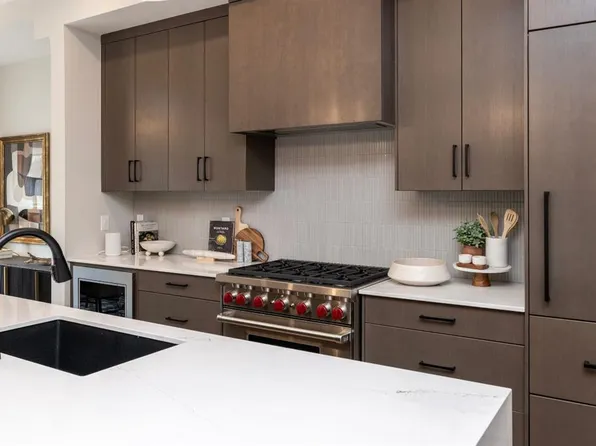 150 S Lebel Cres NW #112, Calgary, AB T3B 6G6