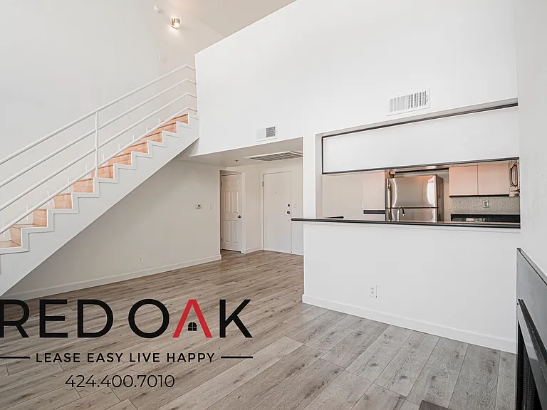 1755 N El Cerrito Pl #404 — Photo 9