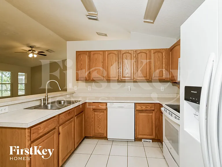 4003 Kingsfield Dr — Photo 6