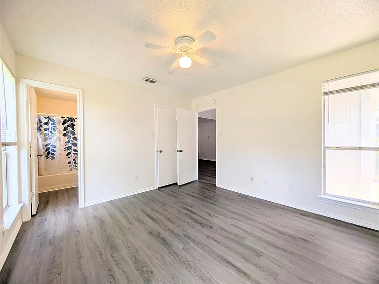2036 Redwing Way — Photo 15