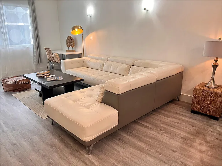 240 Galen Dr #302 — Photo 1