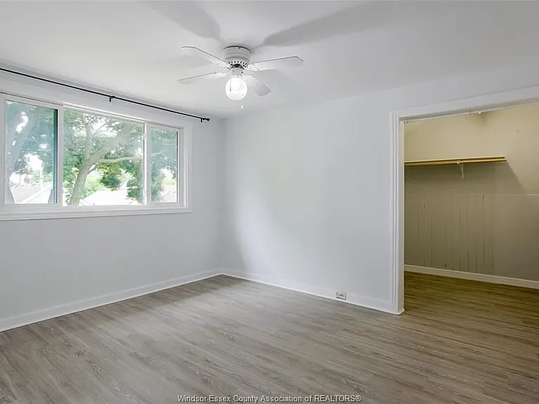 1453 Marentette Ave #UPPER — Photo 20