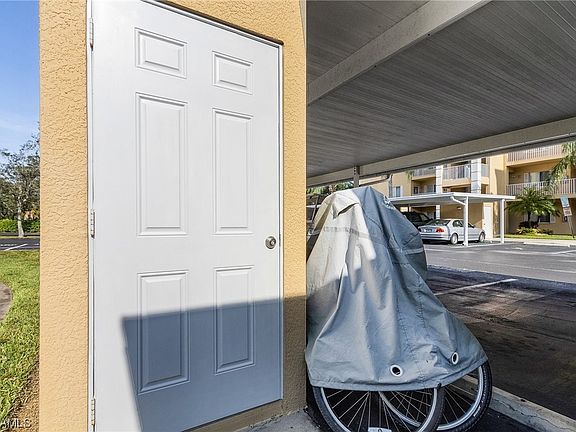 4th image of 19880 Breckenridge Dr Unit 404