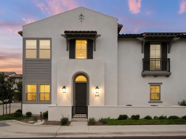 444 Clubhouse Dr, San Marcos, CA 92078